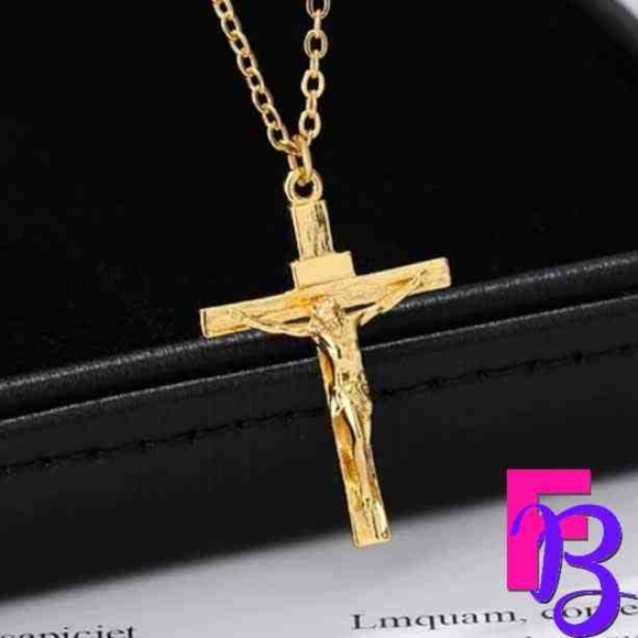 *NEW!* 18K Yellow Gold Cross Necklace - Picture 5 of 10